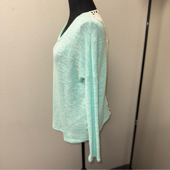 Entro Mint Green Knit Sweater with Crochet Lace Back. Size Small. Boho Chic - Picture 2 of 6
